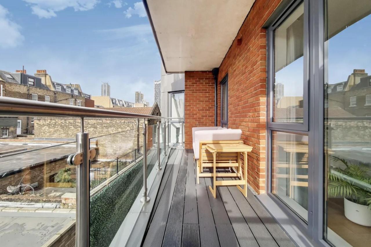 Luxury 2 Bed 2 Bath With Balcony New Build Apartment *South Central London* Ngoại thất bức ảnh