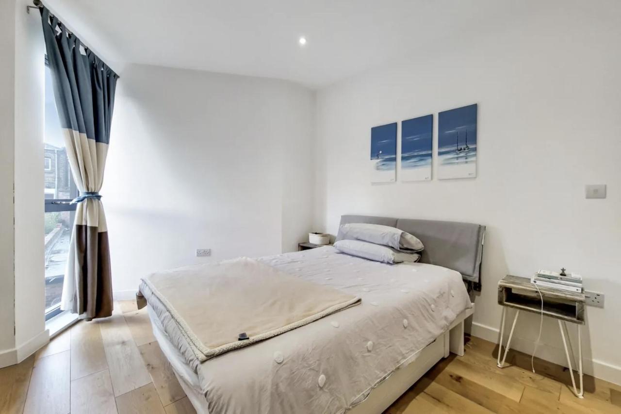 Luxury 2 Bed 2 Bath With Balcony New Build Apartment *South Central London* Ngoại thất bức ảnh